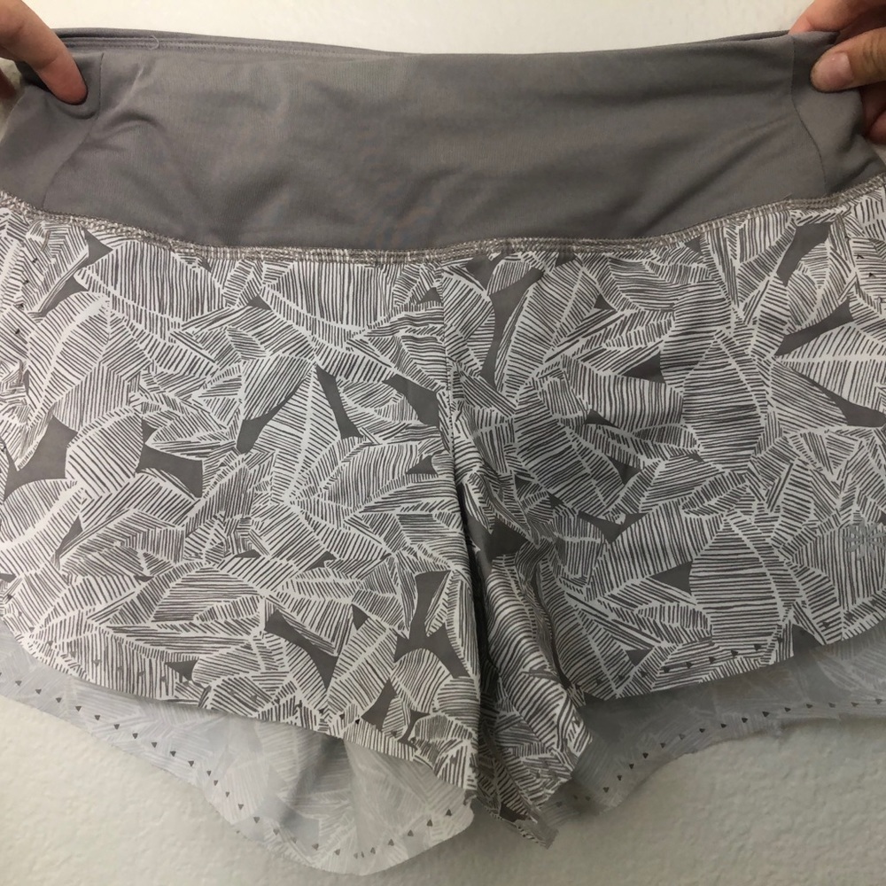 Athleta Grey Patterned Athletic Shorts